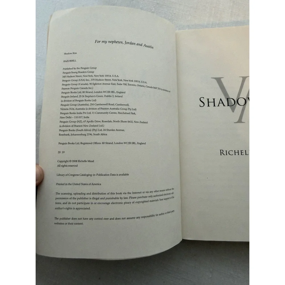 Vampire Academy Frostbite & Shadow Kiss Paperback Book Lot Richelle Mead